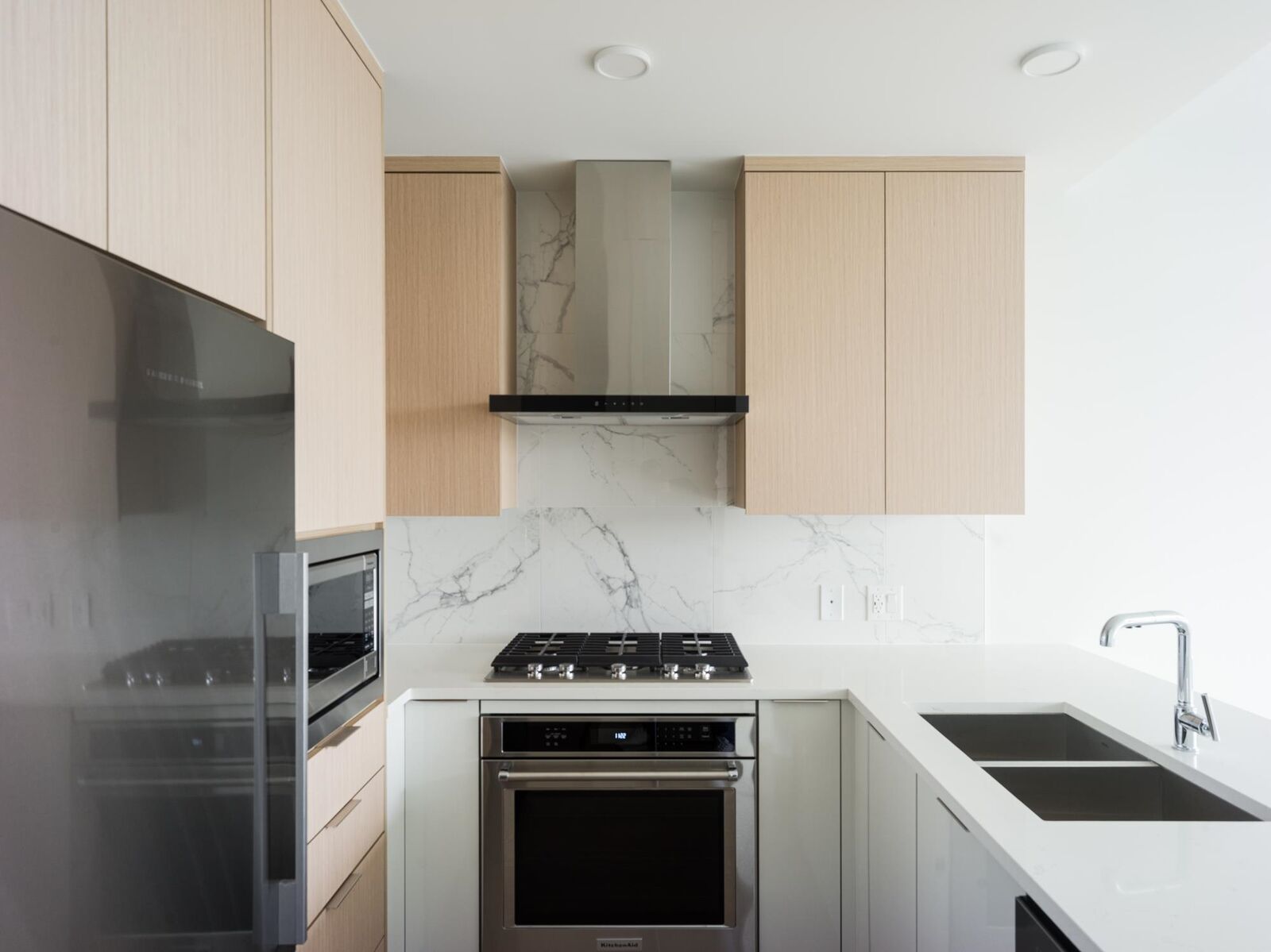 Property Photo: 699 Whiting Way 2104 BC V3J 0N7