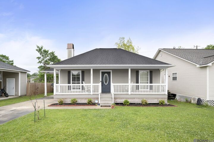 Property Photo: 25422 Homestead Dr LA 70726