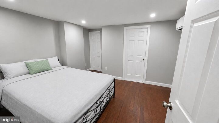 Property Photo:  427 W Girard Avenue 3  PA 19123 