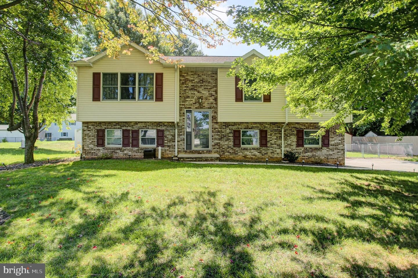 Property Photo: 216 Hickory Lane PA 17257