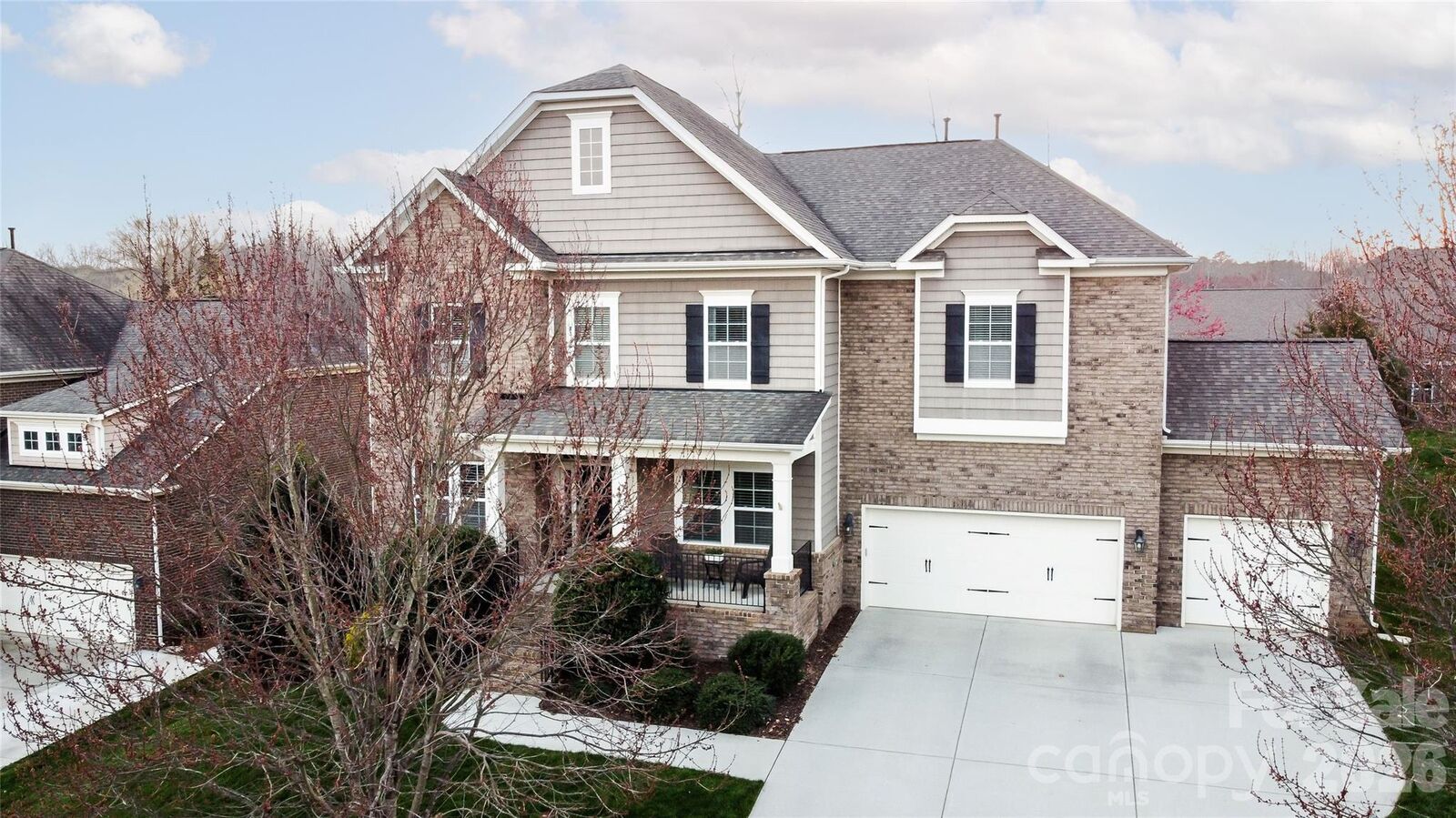 Property Photo:  404 E Waterlynn Road  NC 28115 