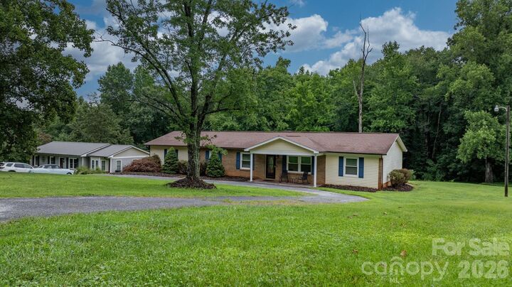 Property Photo:  4690 Worth Place  NC 28630 