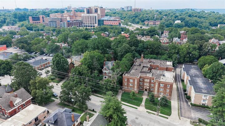 Property Photo: 445 Ludlow Avenue OH 45220