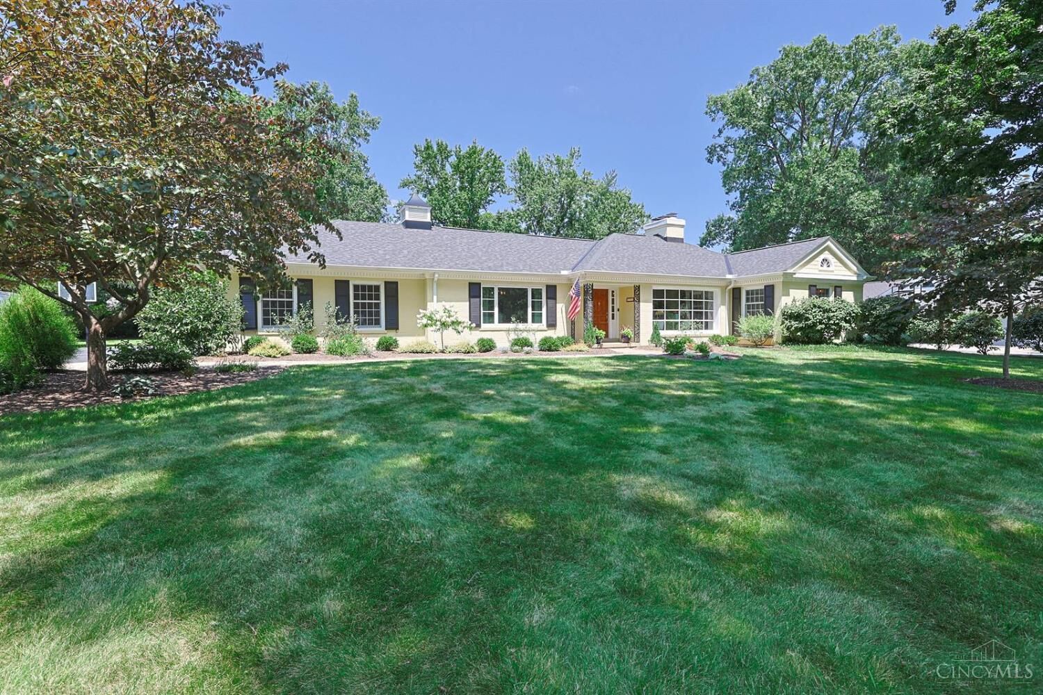 Property Photo:  6780 Camaridge Lane  OH 45243 