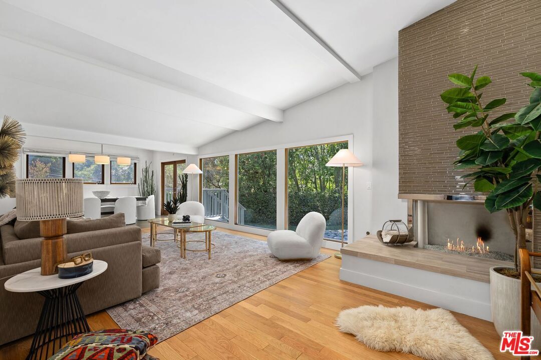 Property Photo: 2601 Nichols Canyon Rd CA 90046