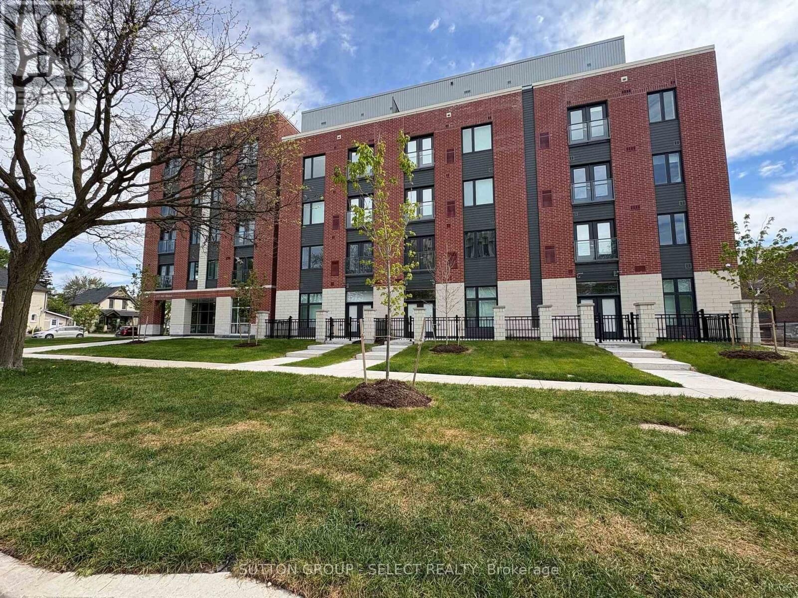 Property Photo:  351 Hill Street 513  ON N6B 2M2 