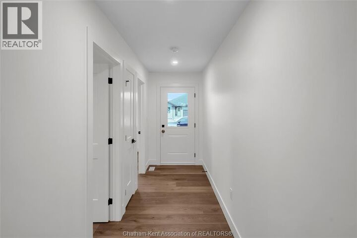 Property Photo:  8 Cornerstone Place  ON N7M 0V8 