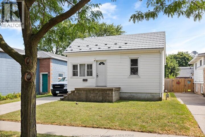 Property Photo:  1134 California  ON N9B 2Z9 