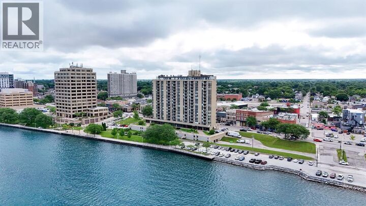 Property Photo: 155 Front Street North 805 ON N7T 7V5