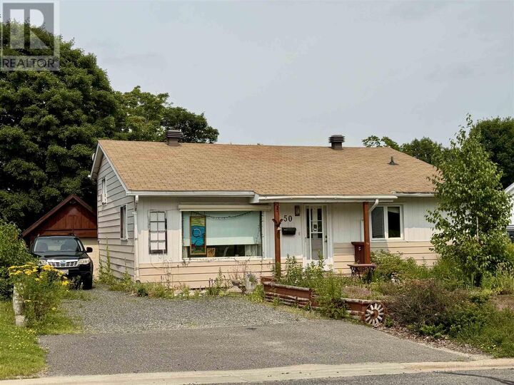 Property Photo: 50 Hutchison Ave ON P5A 1W5