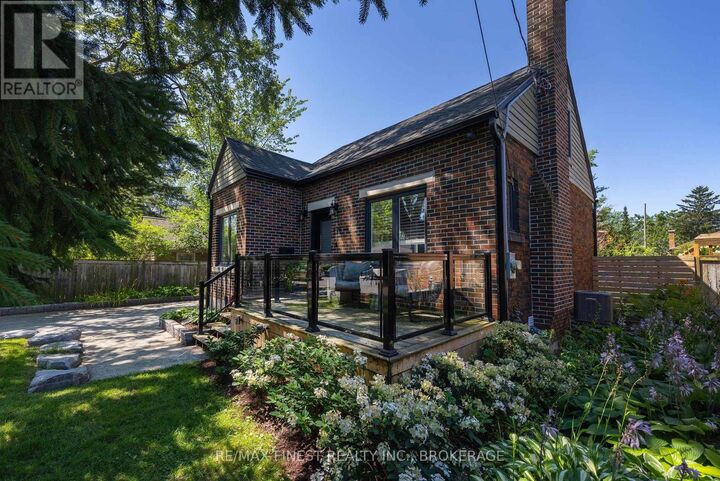 Property Photo: 258 College Street ON K7L 4M2