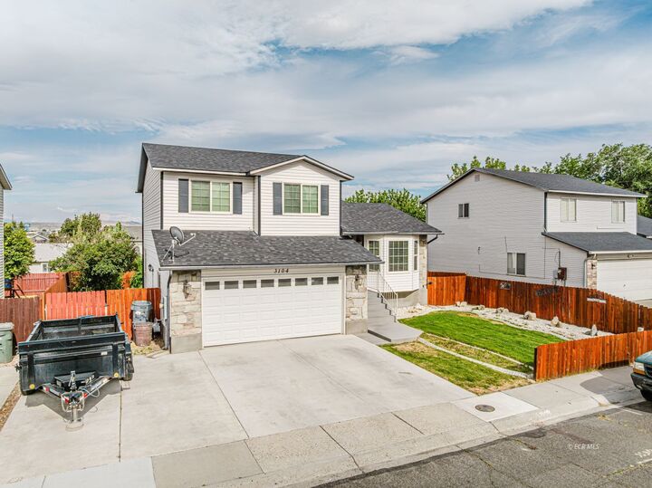 Property Photo: 3104 Morning Breeze Drive NV 89801