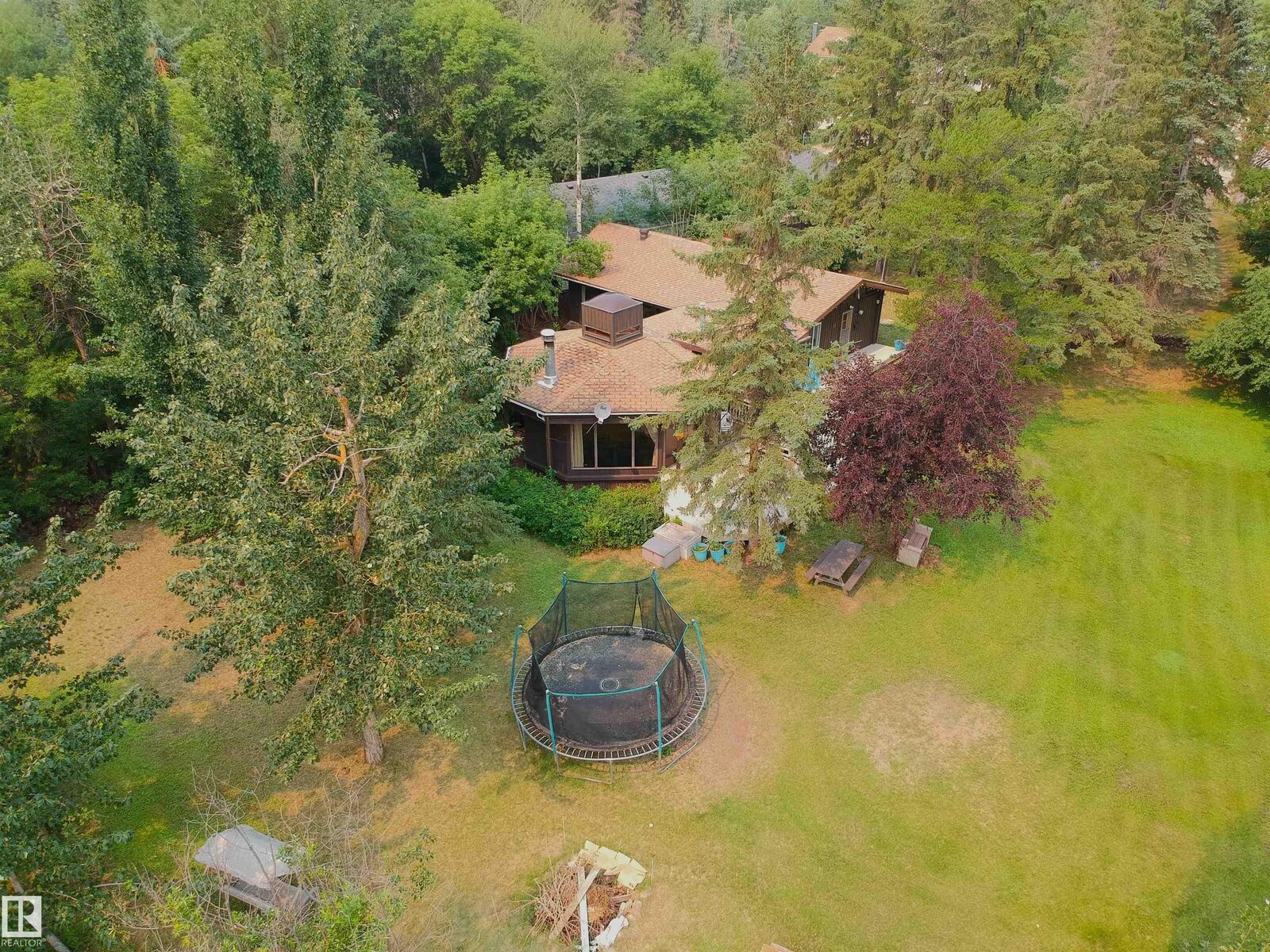 Property Photo:  61 Lakeshore Drive  AB T0E 1V0 