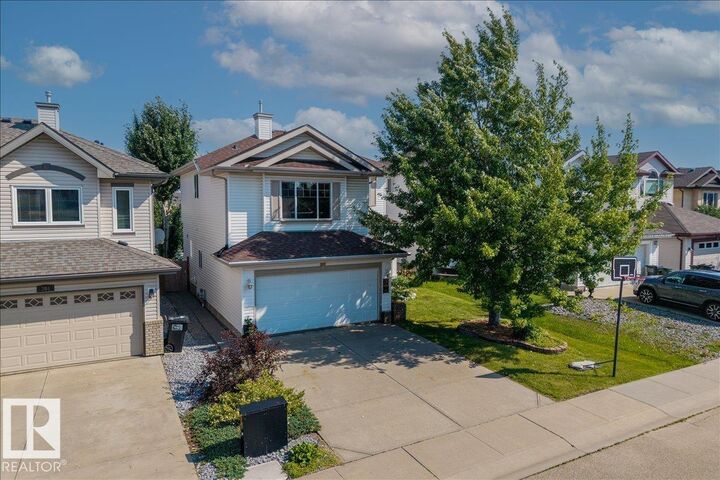 Property Photo:  306 Hilliard Close NW  AB T6R 3G4 
