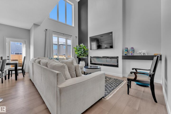 Property Photo: 3615 42 Avenue AB T4X 3B3