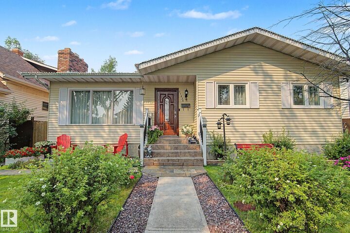 Property Photo:  11638 123 Street NW  AB T5M 0G6 