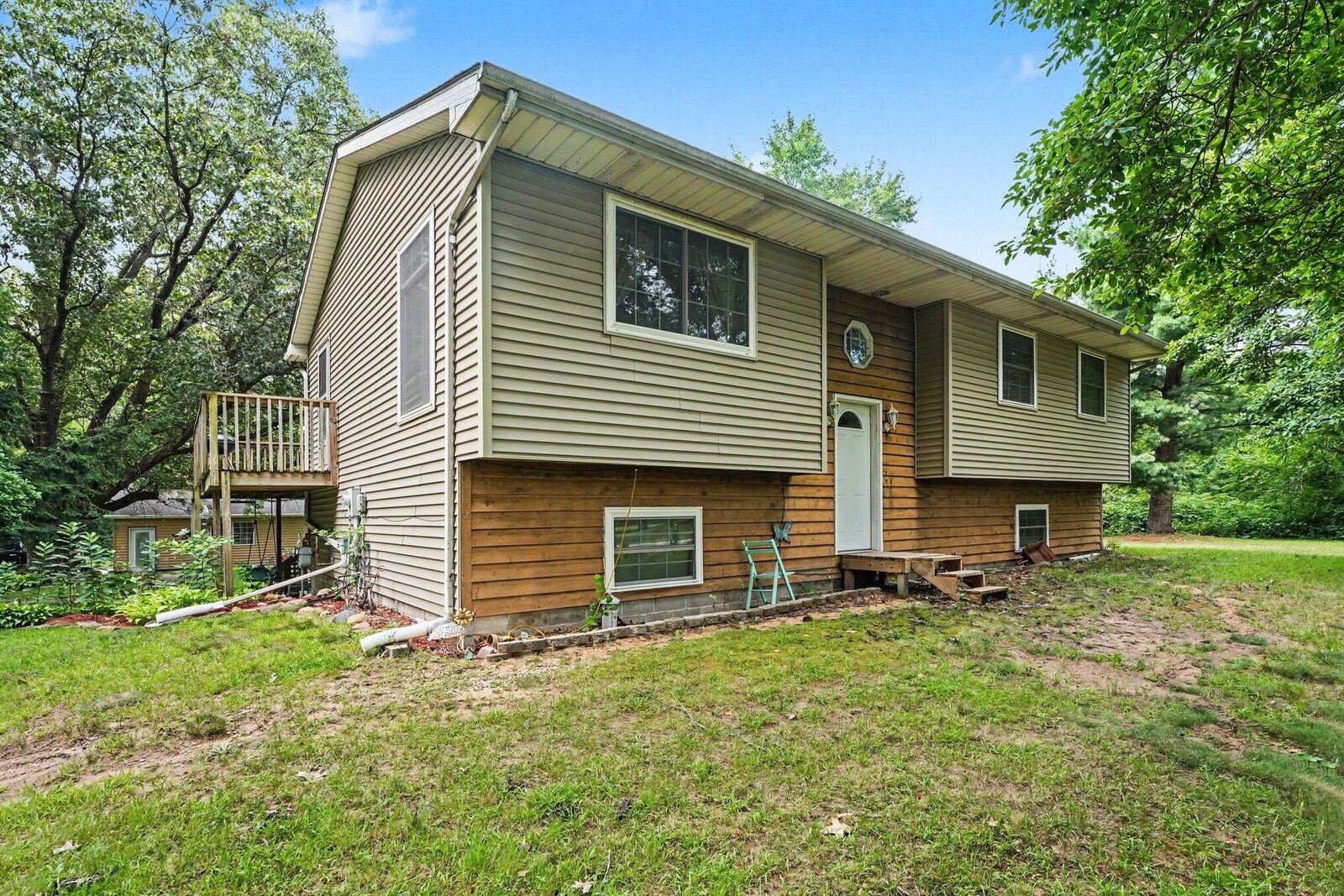 Property Photo:  445 E 1100  IN 46392 