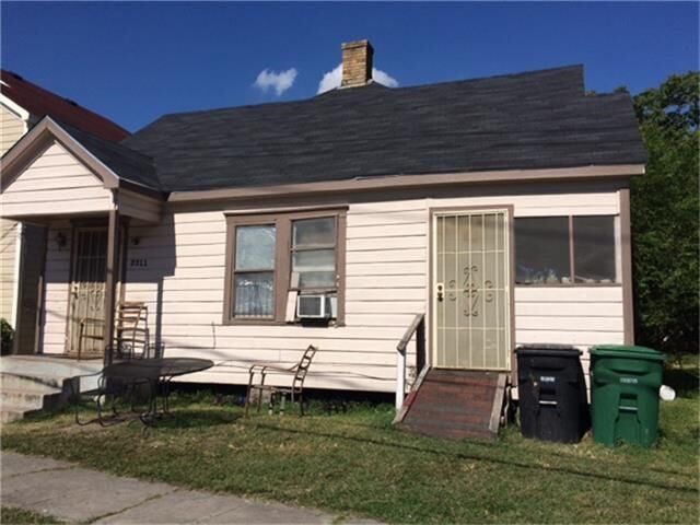 Property Photo:  3311 Holman Street  TX 77004 