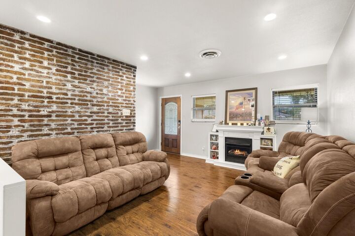 Property Photo: 1308 Boyd Avenue TX 77651