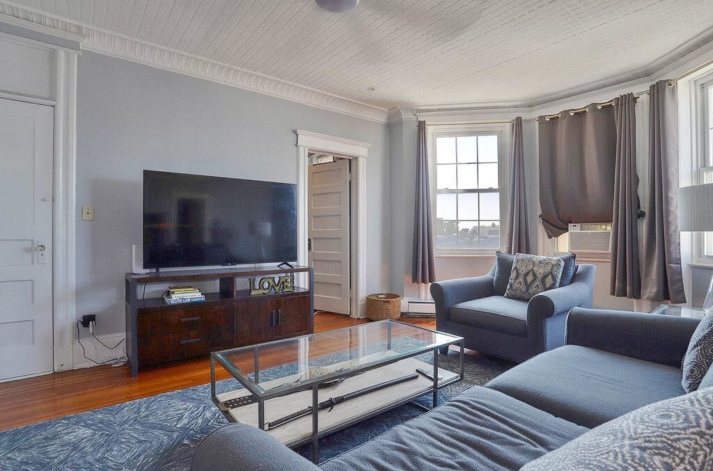 Property Photo: 192 Griffith St 3 NJ 07307