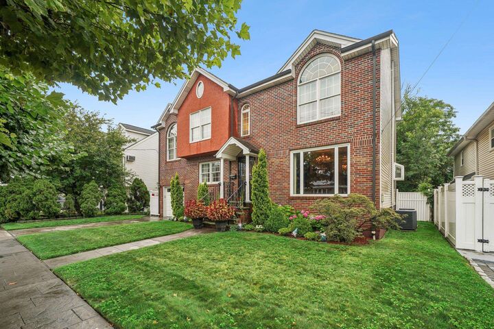 Property Photo: 18 Gail Pl NJ 07094