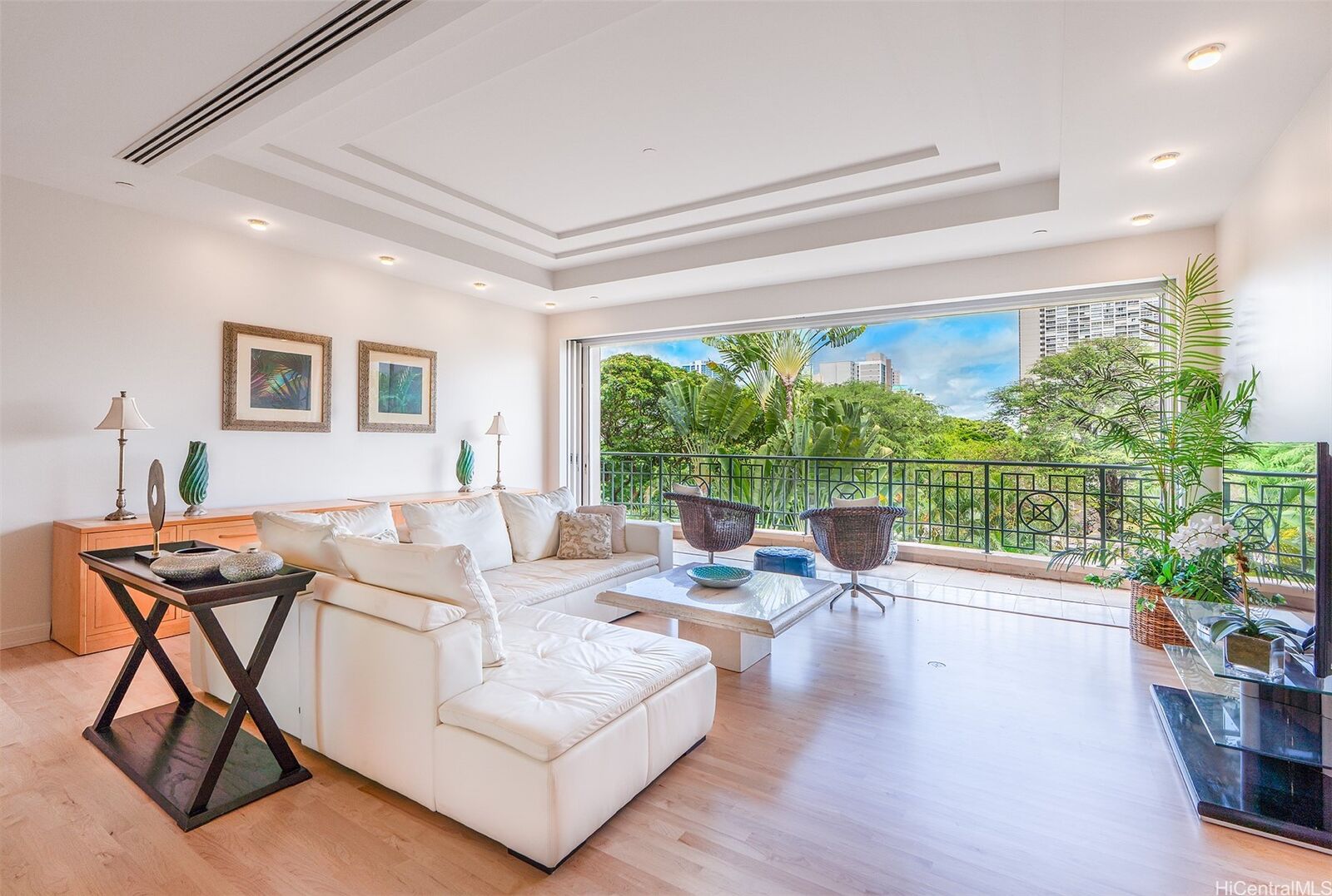 Property Photo:  1740 S Beretania Street 30  HI 96826 