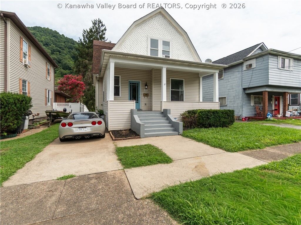 Property Photo:  608 5th Avenue  WV 25136 