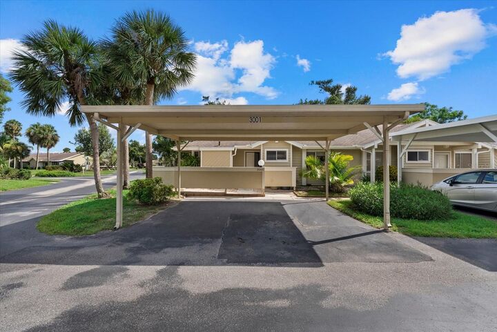 Property Photo:  3001 Seawind Circle 10C  FL 34293 