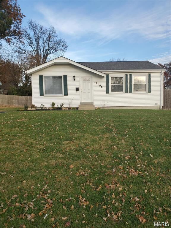 Property Photo:  12106 Belaire Place  MO 63043 
