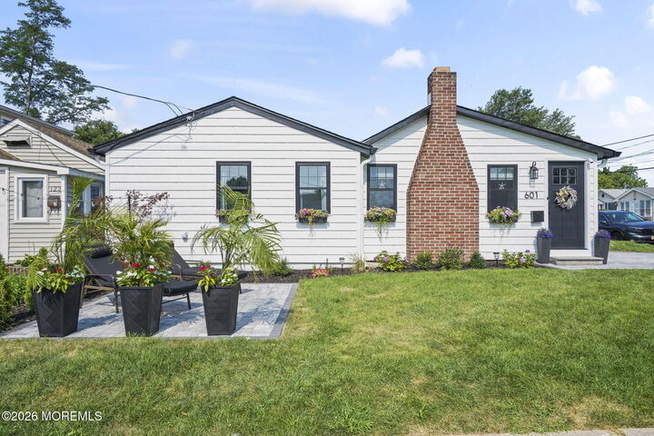 Property Photo:  601 Central Avenue  NJ 07762 