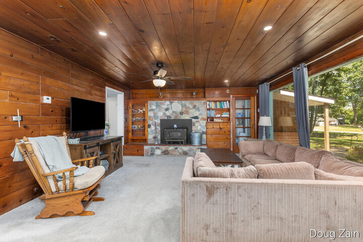 Property Photo: 12502 McMurty Drive NE MI 49343