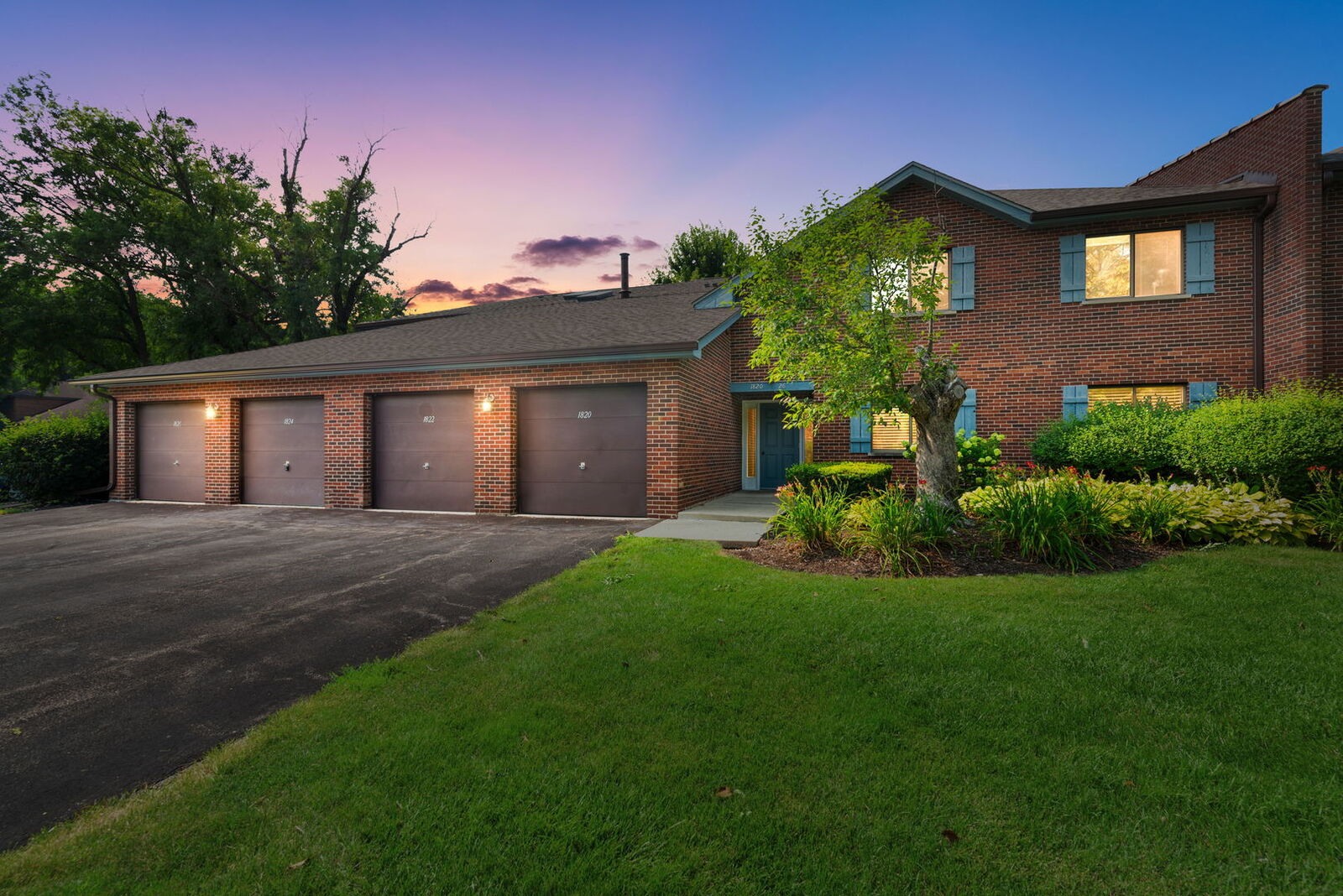 Property Photo: 1824 Portsmouth Drive C IL 60532