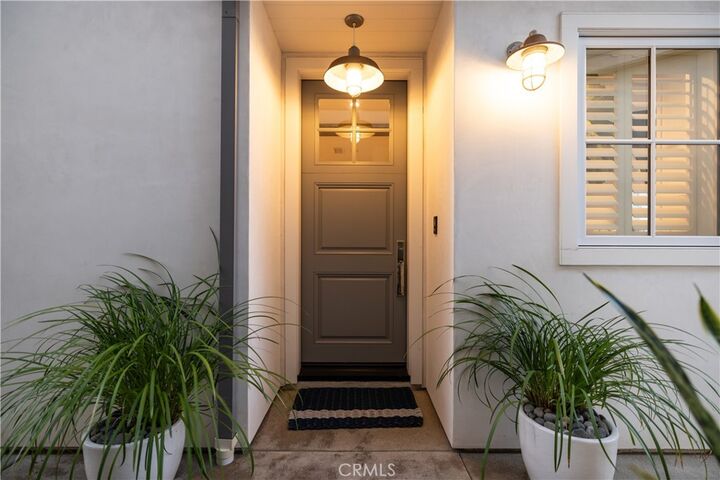 Property Photo:  121 41st  CA 92663 