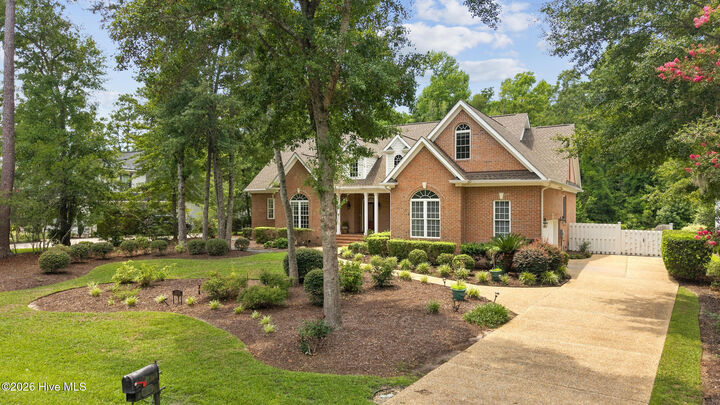 Property Photo:  10233 Mariners Cove Court  NC 28451 
