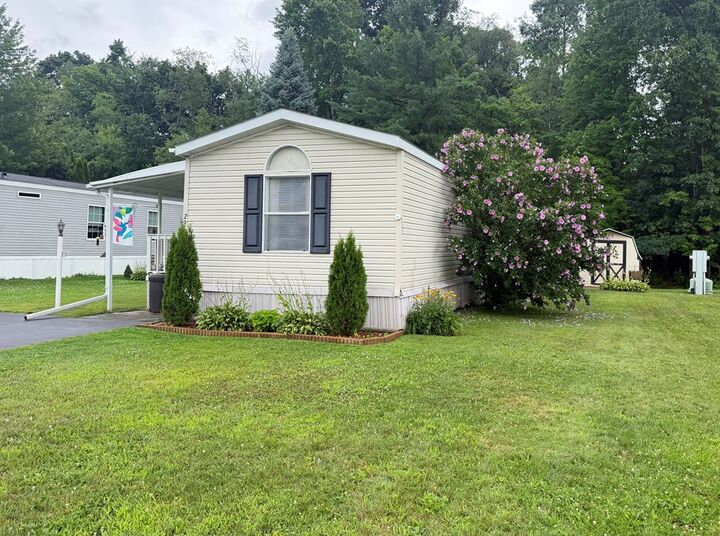 Property Photo:  296 Cessna St  PA 18840 