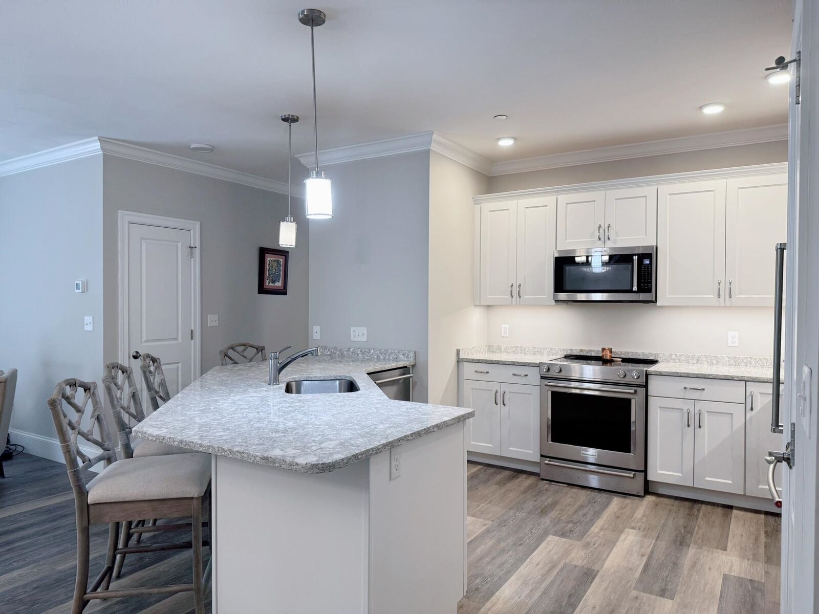 Property Photo: 2 Henry David Drive NH 03062