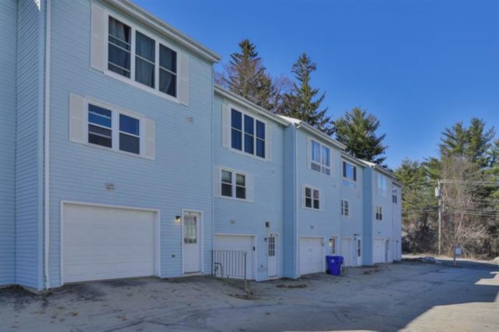 Property Photo: 186 Dunbarton Road NH 03102