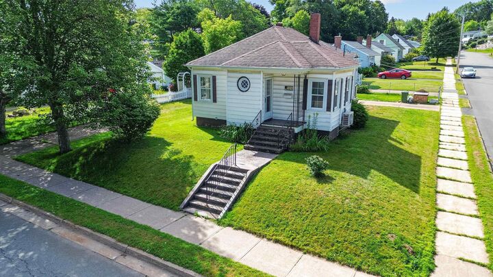 326 Brunswick Street — photo 1