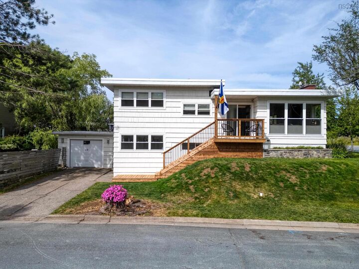 Property Photo: 10 Clearview Crescent NS B3A 2M8