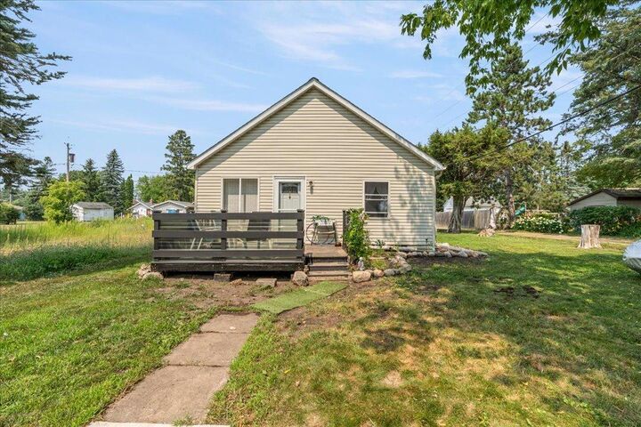 Property Photo: 225 4th Street NE MN 56441