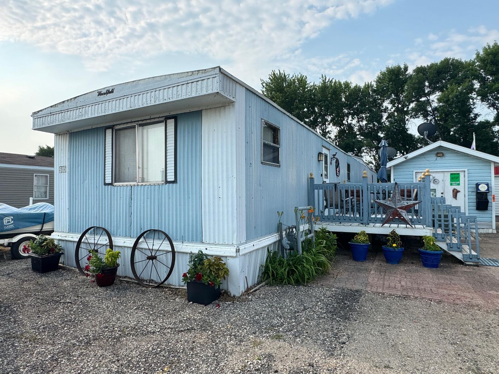Property Photo:  505 Robin Street  MN 56511 