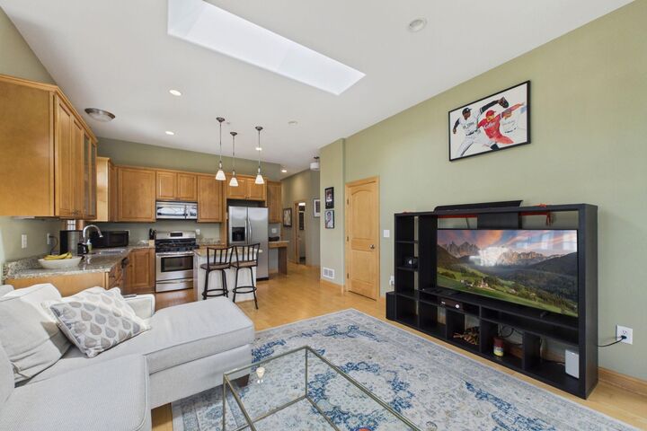 Property Photo: 3125 Inglewood Avenue S 201 MN 55416
