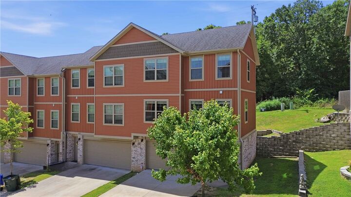 Property Photo:  2821 Cottonwillow  AR 72704 