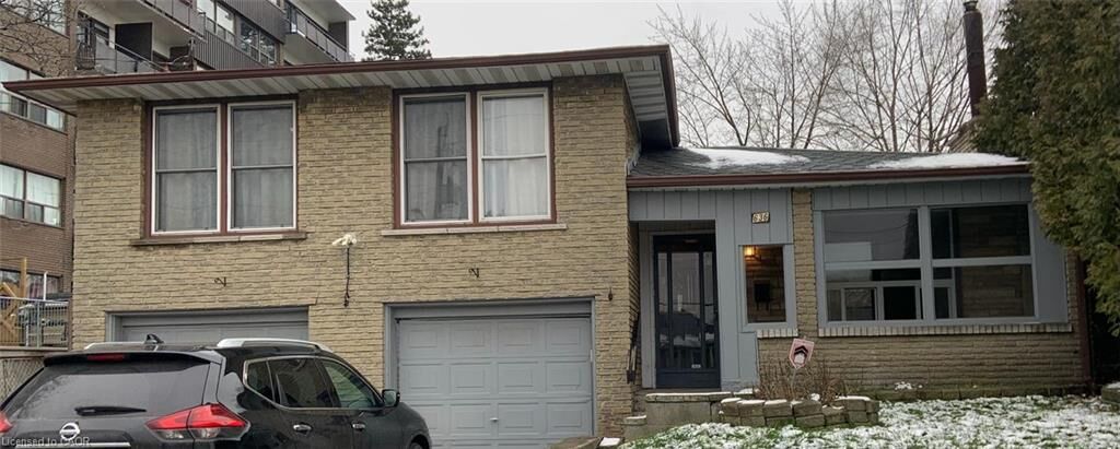 Property Photo:  636 Mohawk Road E Upper  ON L8V 2K1 