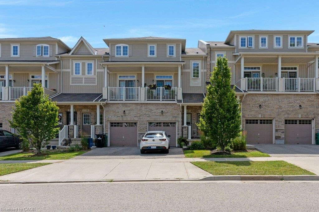 Property Photo:  397 Westwood Drive B  ON N2M 0B5 
