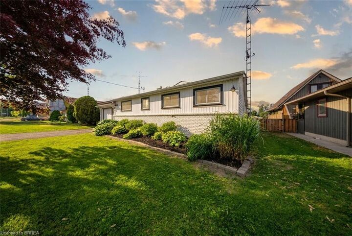 Property Photo: 382 Cedar Drive ON N0E 1T0