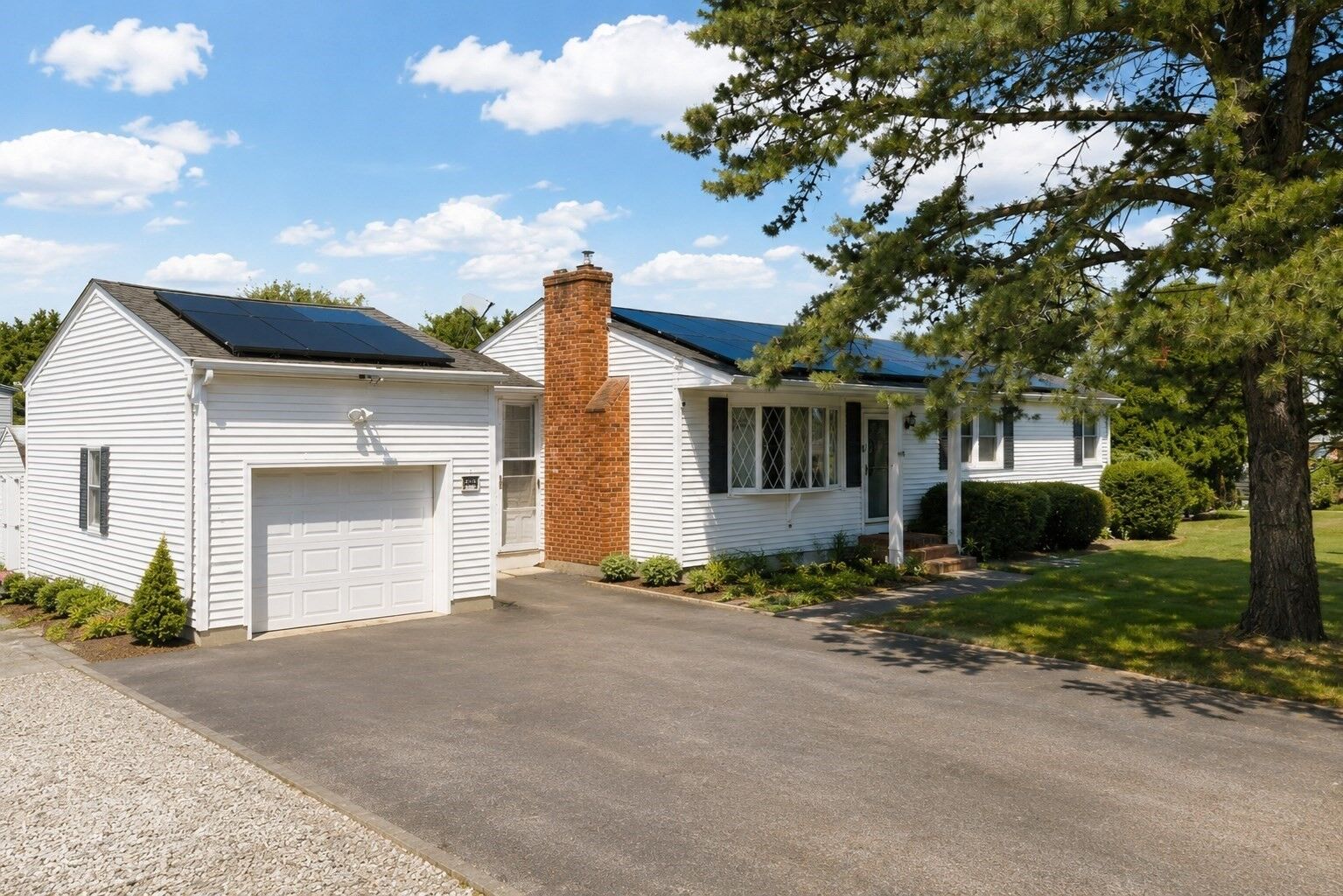Property Photo:  748 Warren Ave  MA 02777 