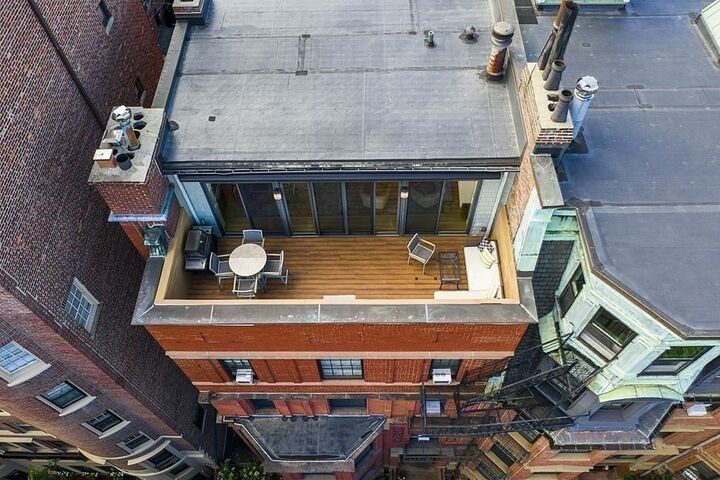 Property Photo:  135 Marlborough St P  MA 02116 