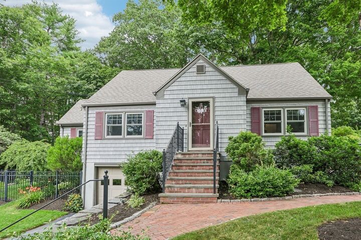 Property Photo:  8 Foster St  MA 01540 