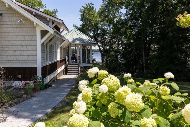 Property Photo: 40 S Main St MA 02330